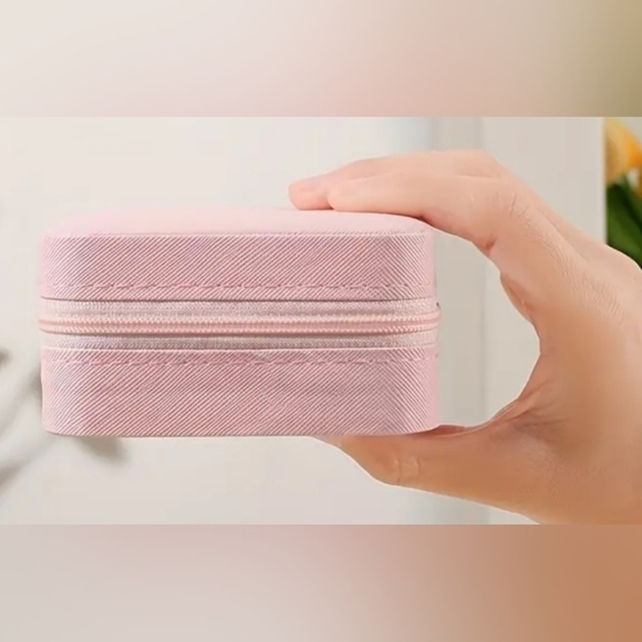 2/$30 NEW Multi Grid Portable Elegant Jewelry Box Organizer (#056) - Picture 3 of 5